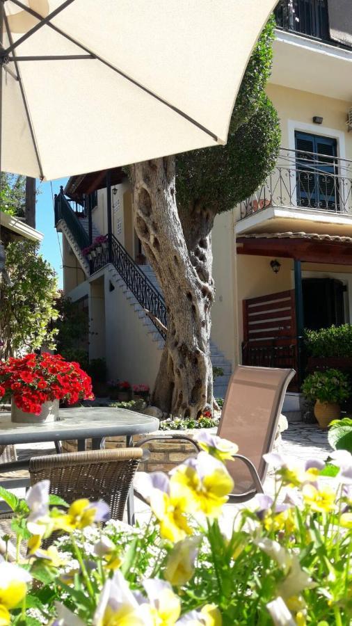 Flowers Studios Benitses (Corfu) Exterior foto