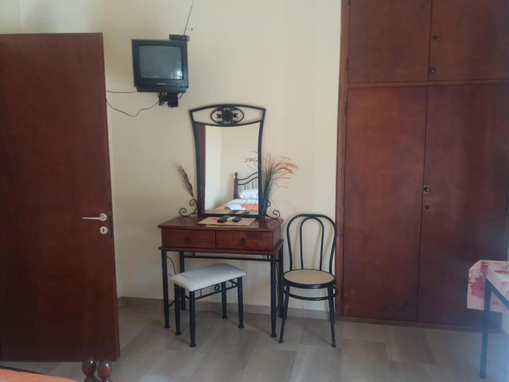 Flowers Studios Benitses (Corfu) Quarto foto