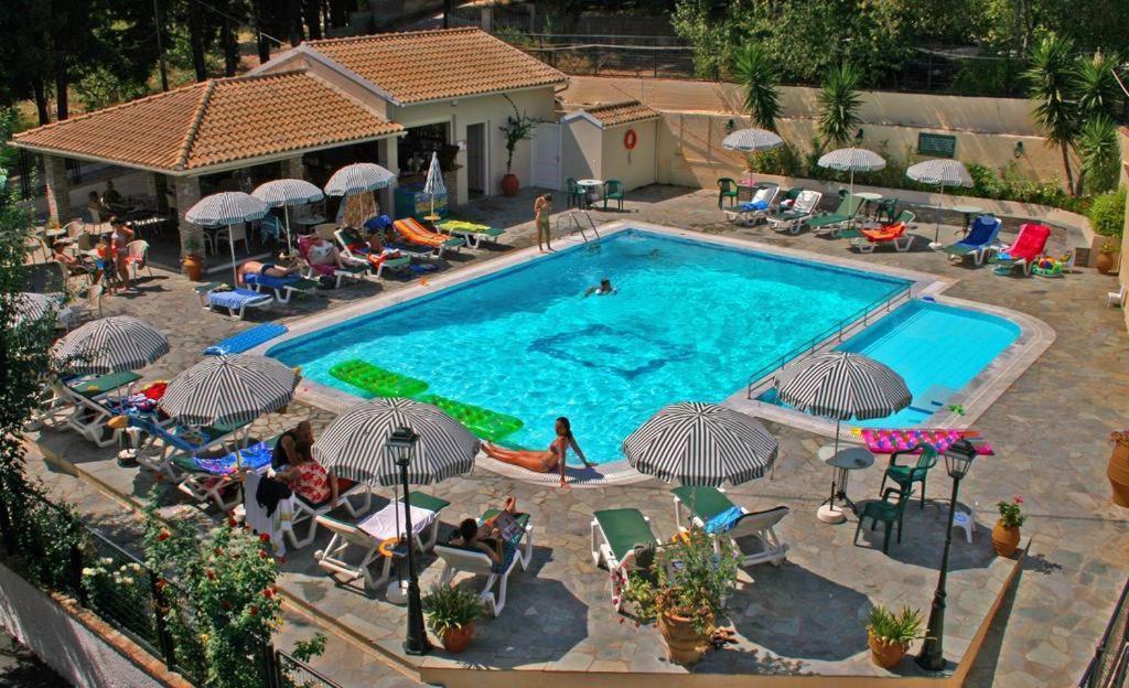 Flowers Studios Benitses (Corfu) Exterior foto